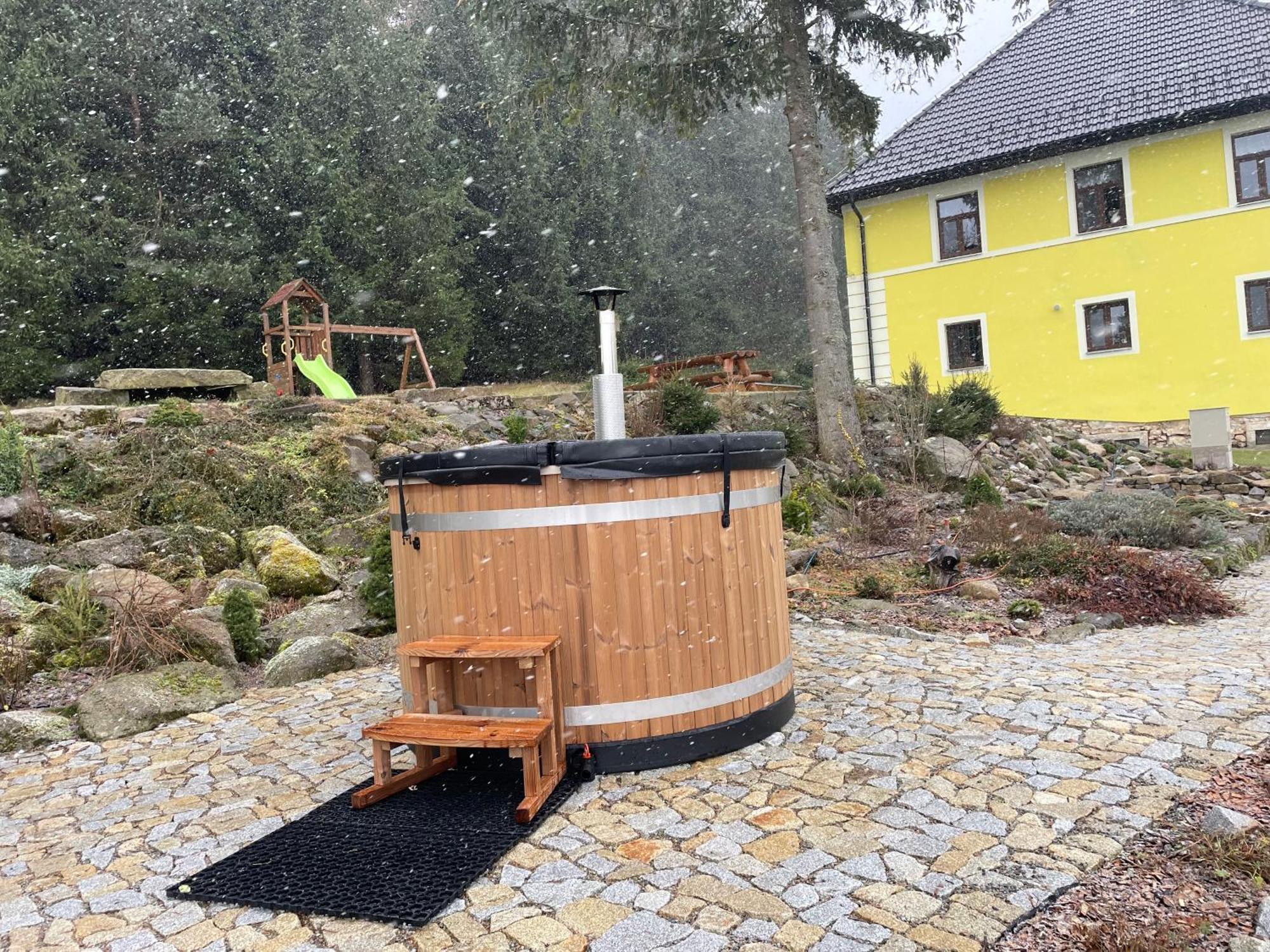 Apartmany Hajovna Lipno Loucovice ภายนอก รูปภาพ