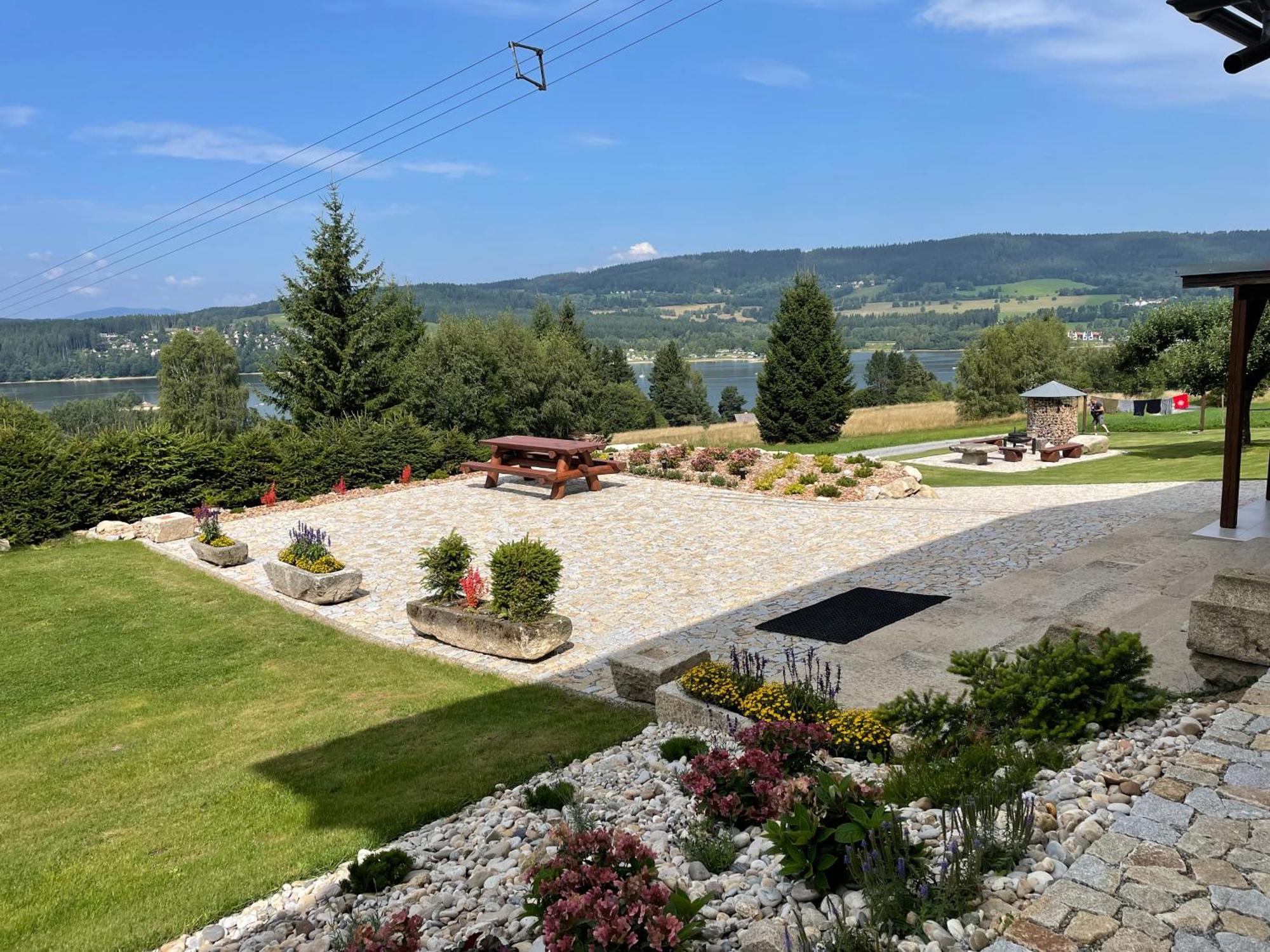 Apartmany Hajovna Lipno Loucovice ภายนอก รูปภาพ