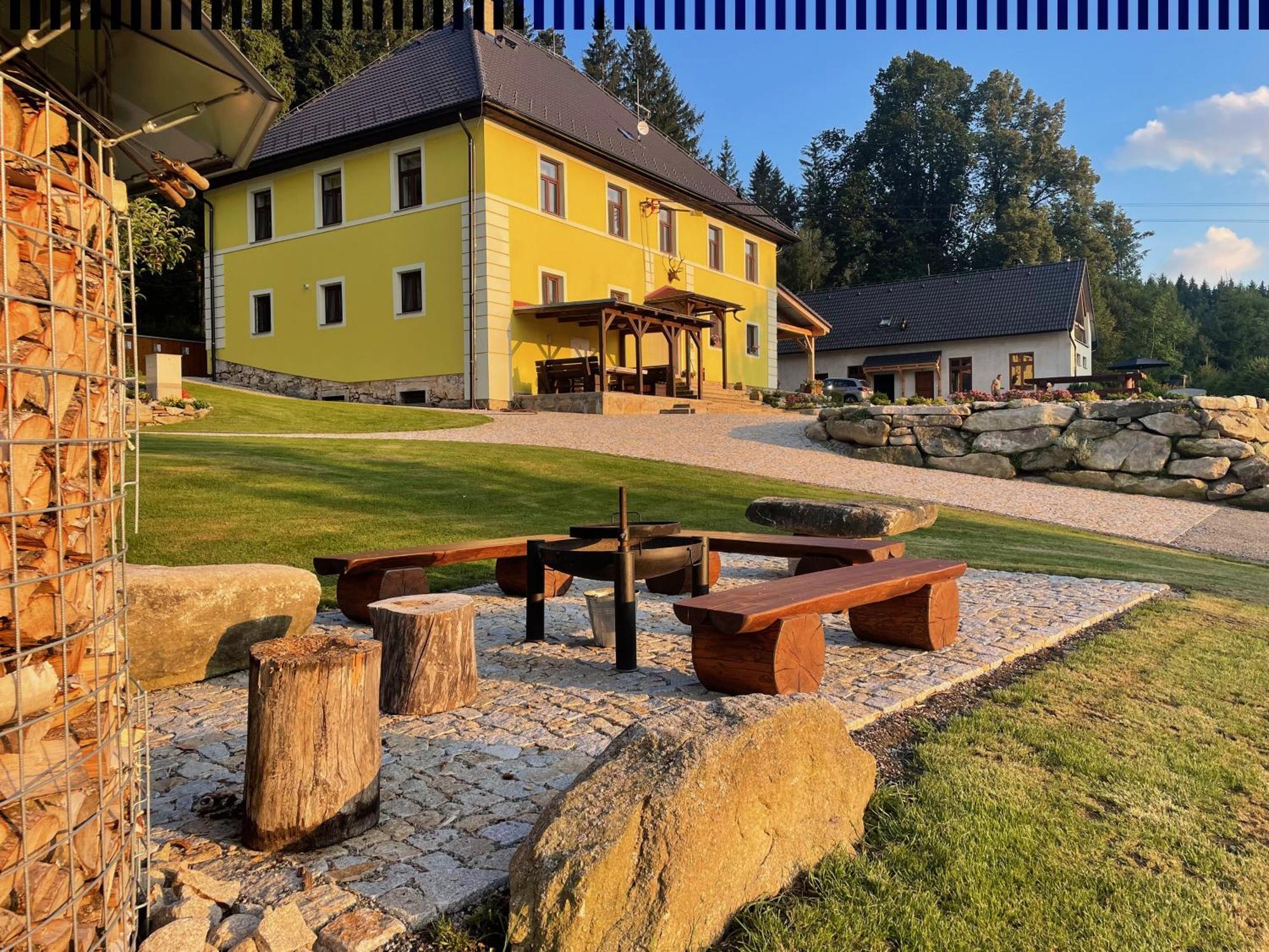 Apartmany Hajovna Lipno Loucovice ภายนอก รูปภาพ